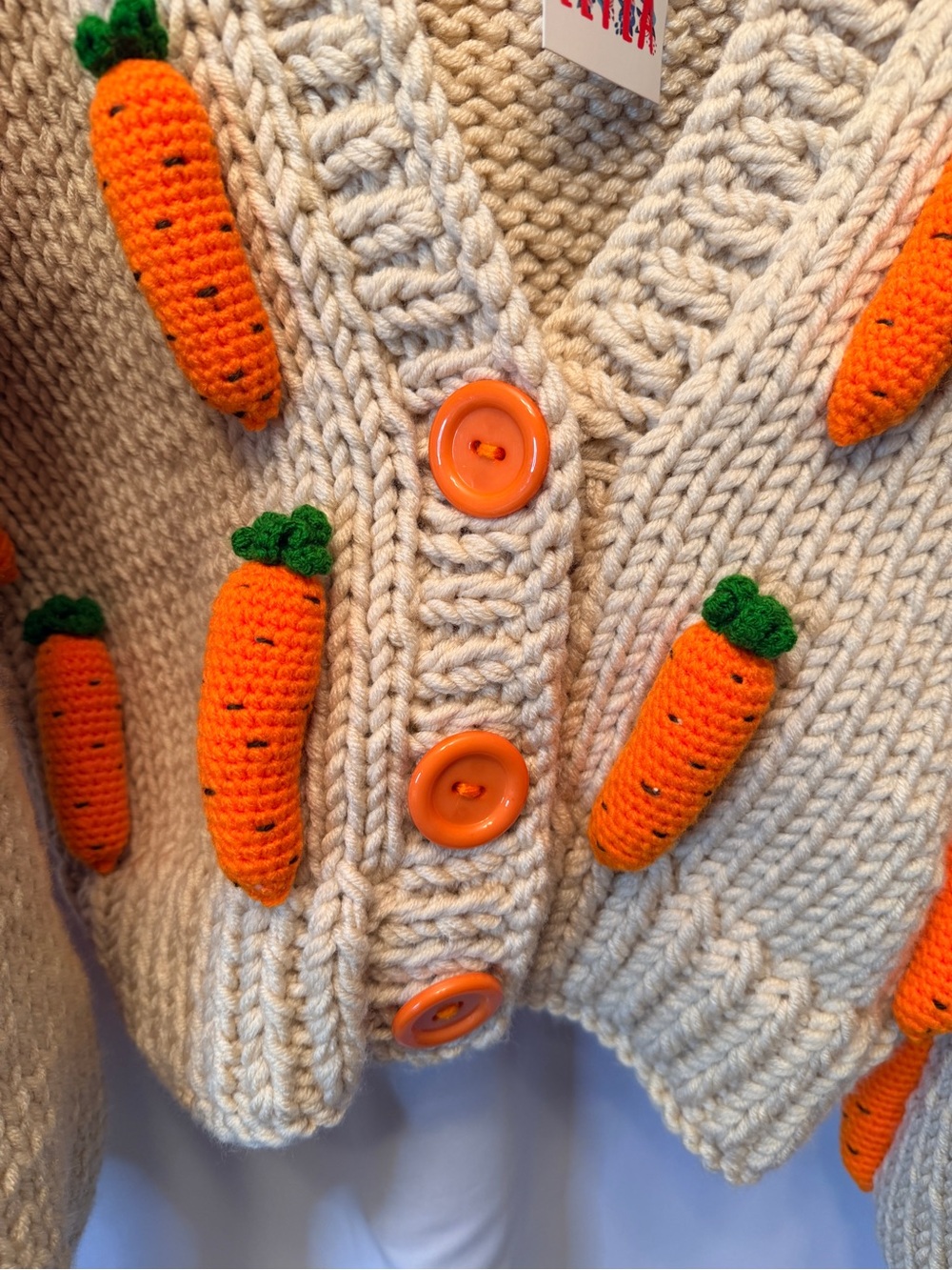 NEW Leilayca Hand Knit Women's M/L Carrot Cardigan 3D Chunky Knit Tan $300 MSRP - Picture 4 of 9